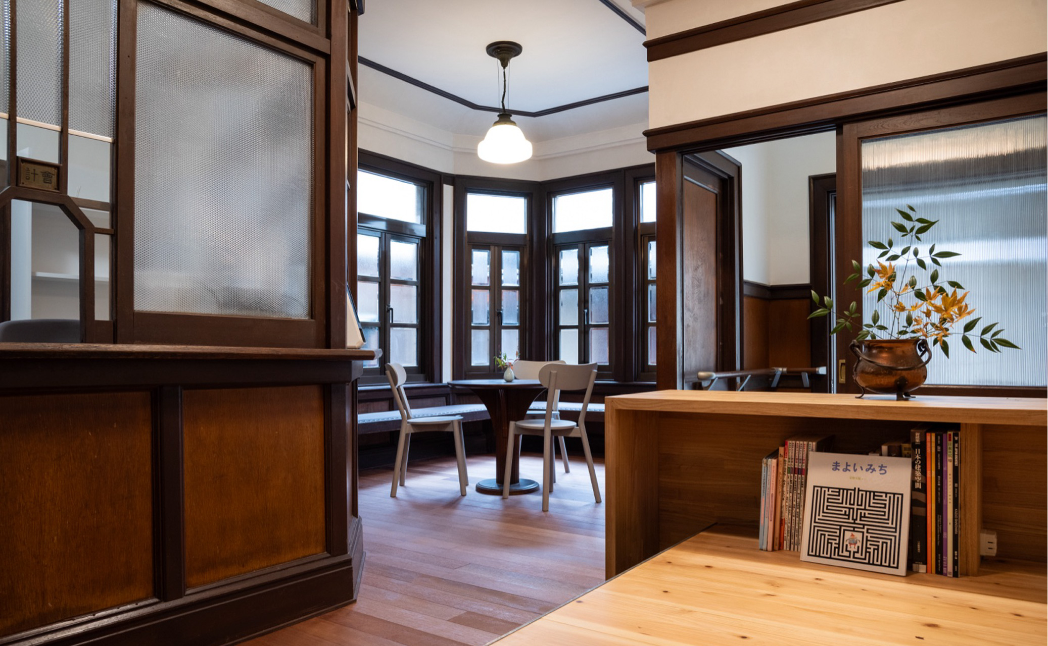 耳鼻咽喉科鈴木医院様待合室1